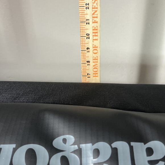 NWT Patagonia Black Hole Wheeled Duffel 100L 49388 Mint Cond. TPU DWR Ripstop - Picture 4 of 16